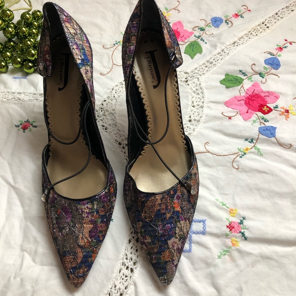 J RENEE ALEXA JJ SHOES SIZE 12M.